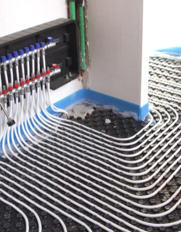 SUELO-RADIANTE-CON-AEROTERMIA-BARATA-1024x868